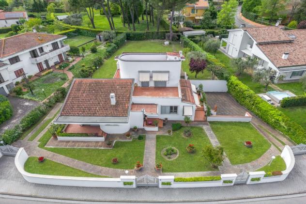 casa indipendente in vendita a Pontedera