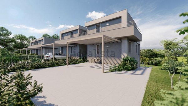 casa indipendente in vendita a Pontedera