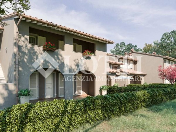 appartamento in vendita a Pontedera in zona Santa Lucia
