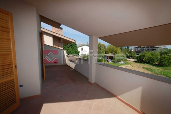 casa indipendente in vendita a Pontedera