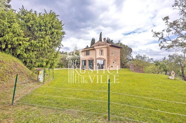 appartamento in vendita a Pontedera in zona I Fabbri