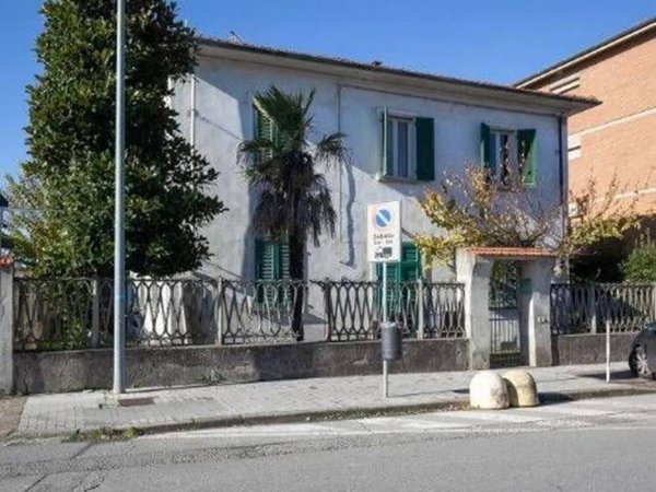 casa indipendente in vendita a Pontedera in zona La Bianca
