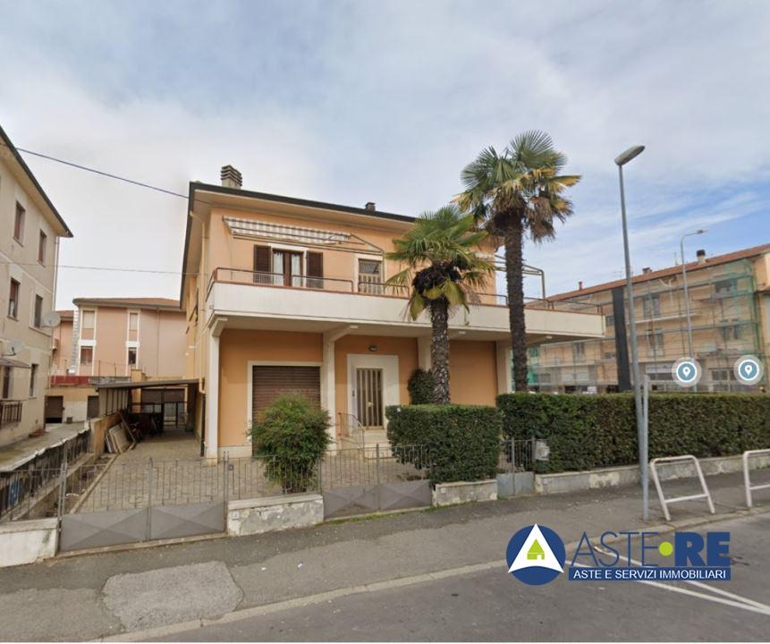 casa indipendente in vendita a Pontedera