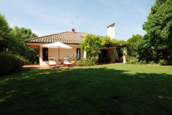 casa indipendente in vendita a Pontedera