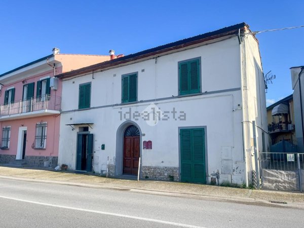 appartamento in vendita a Pontedera in zona La Rotta