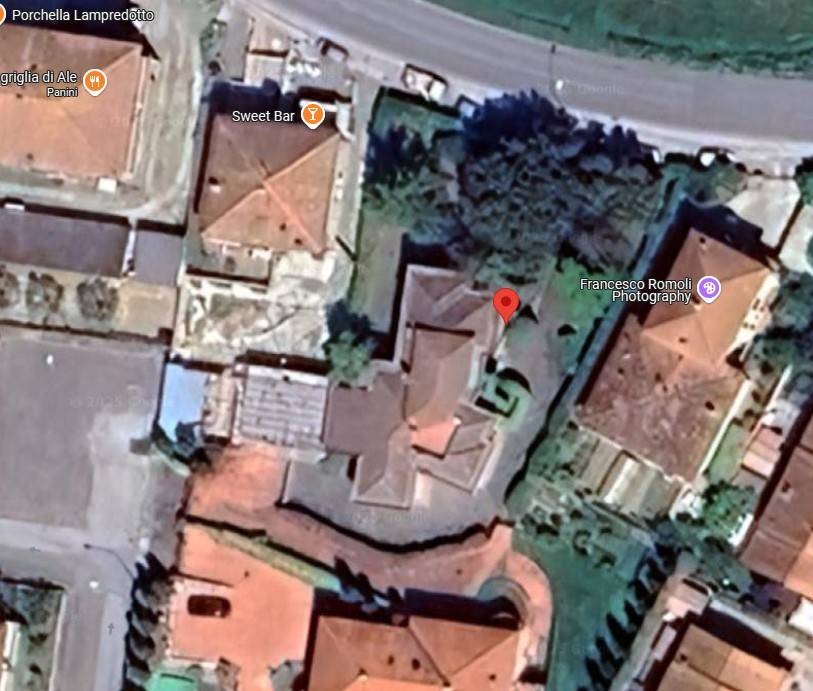 casa indipendente in vendita a Pontedera