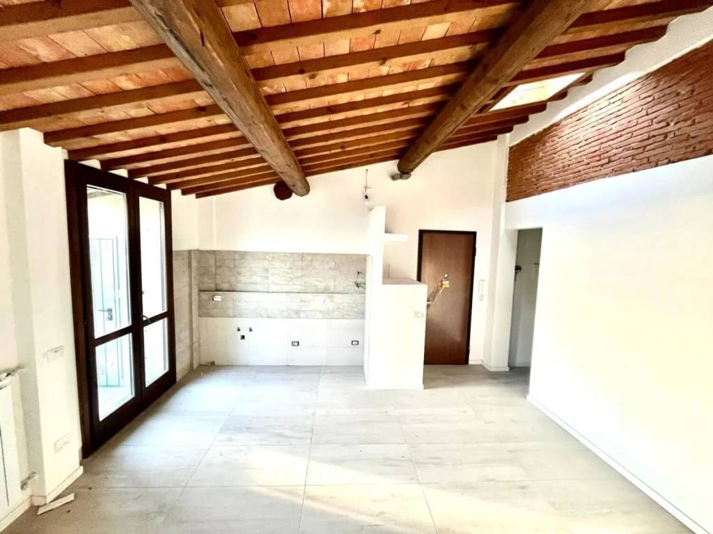 appartamento in vendita a Pontedera in zona La Rotta