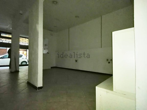 locale di sgombero in vendita a Pontedera