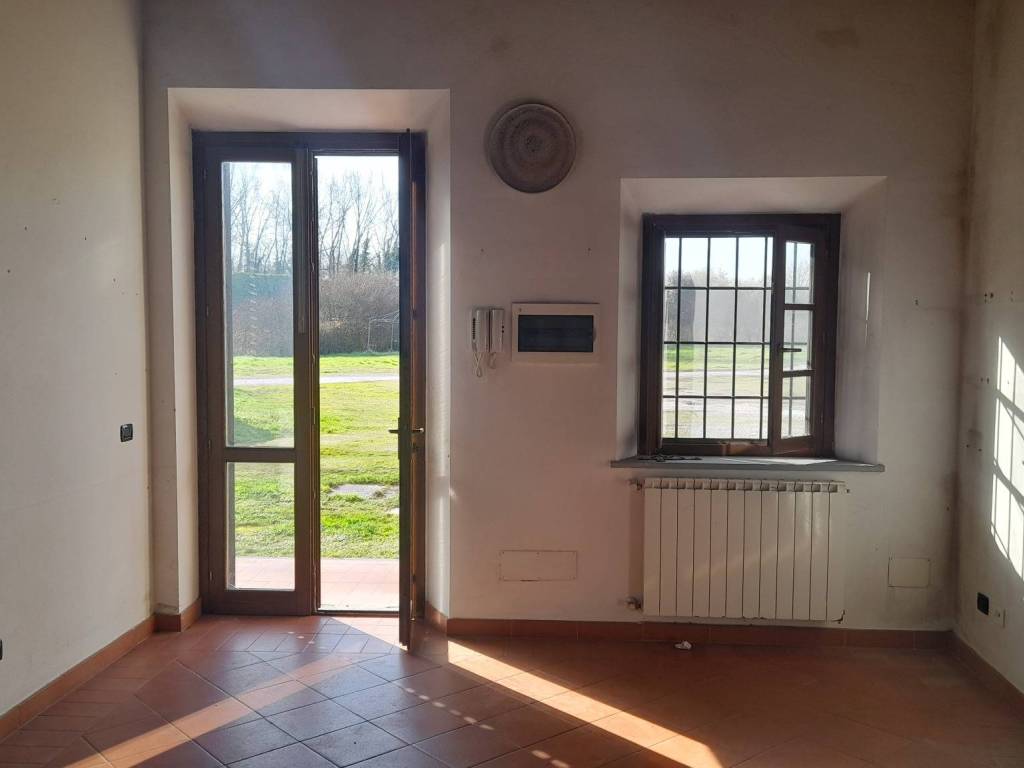 appartamento in vendita a Pontedera in zona Santa Lucia