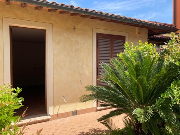casa semindipendente in vendita a Pontedera