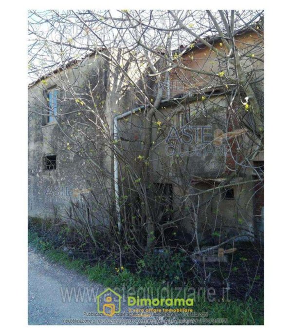 appartamento in vendita a Pontedera in zona Santa Lucia