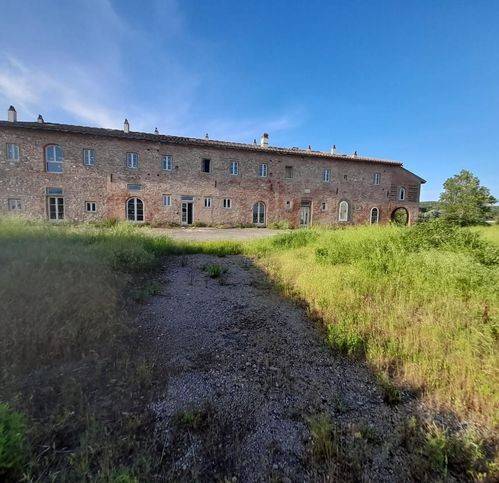 casa indipendente in vendita a Pontedera