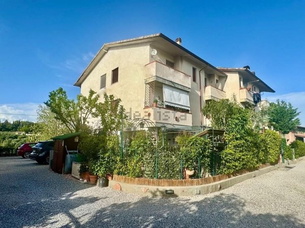 appartamento in vendita a Pontedera in zona Treggiaia