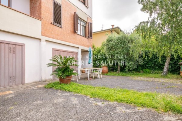 casa indipendente in vendita a Pontedera