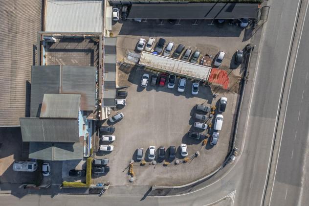 ufficio in vendita a Pontedera in zona Pietroconti