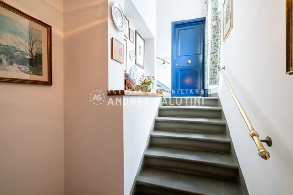 casa indipendente in vendita a Pontedera