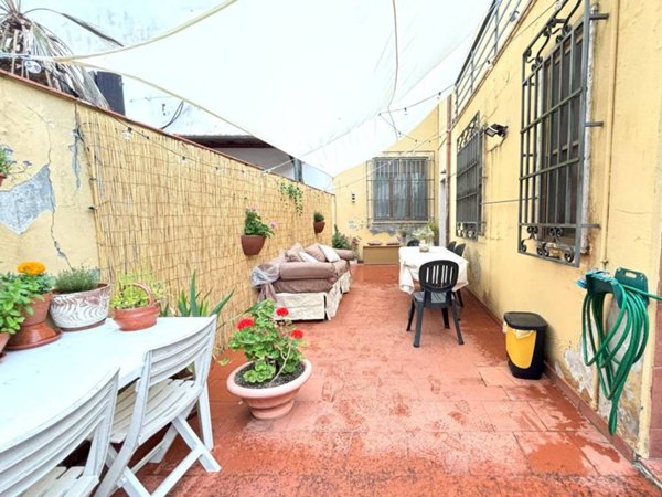 casa indipendente in vendita a Pontedera in zona Pietroconti