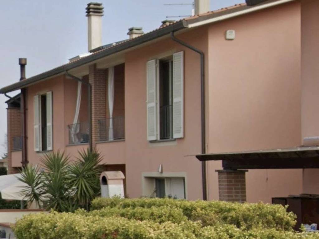 appartamento in vendita a Pontedera in zona Pardossi