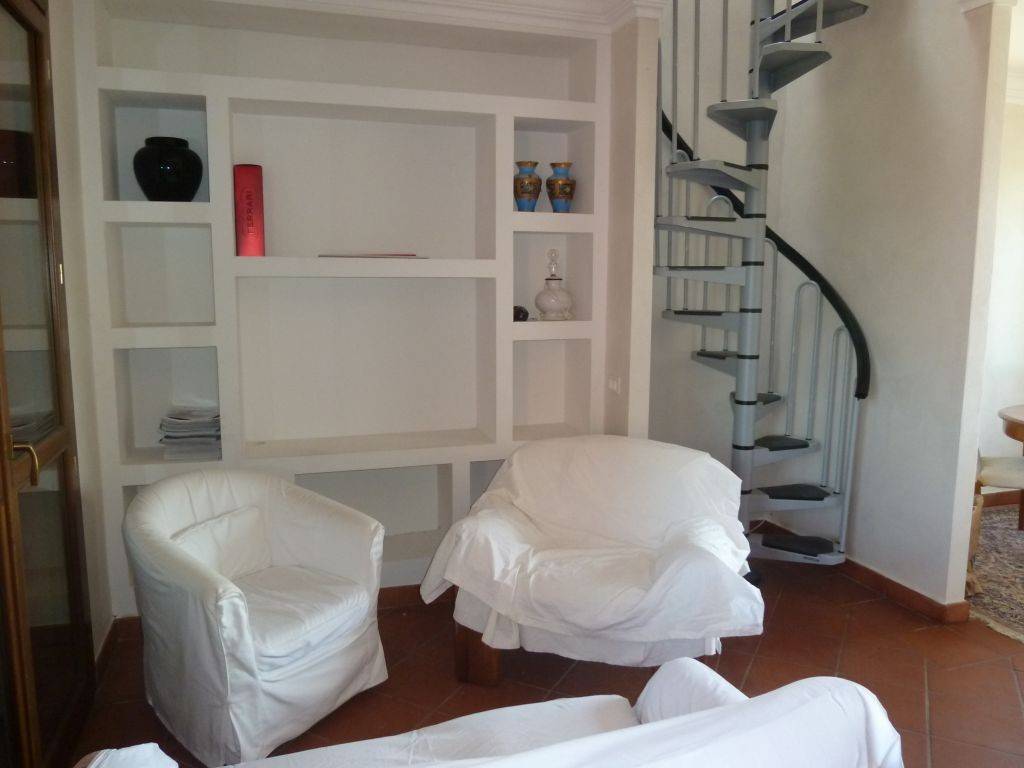 casa indipendente in vendita a Pontedera