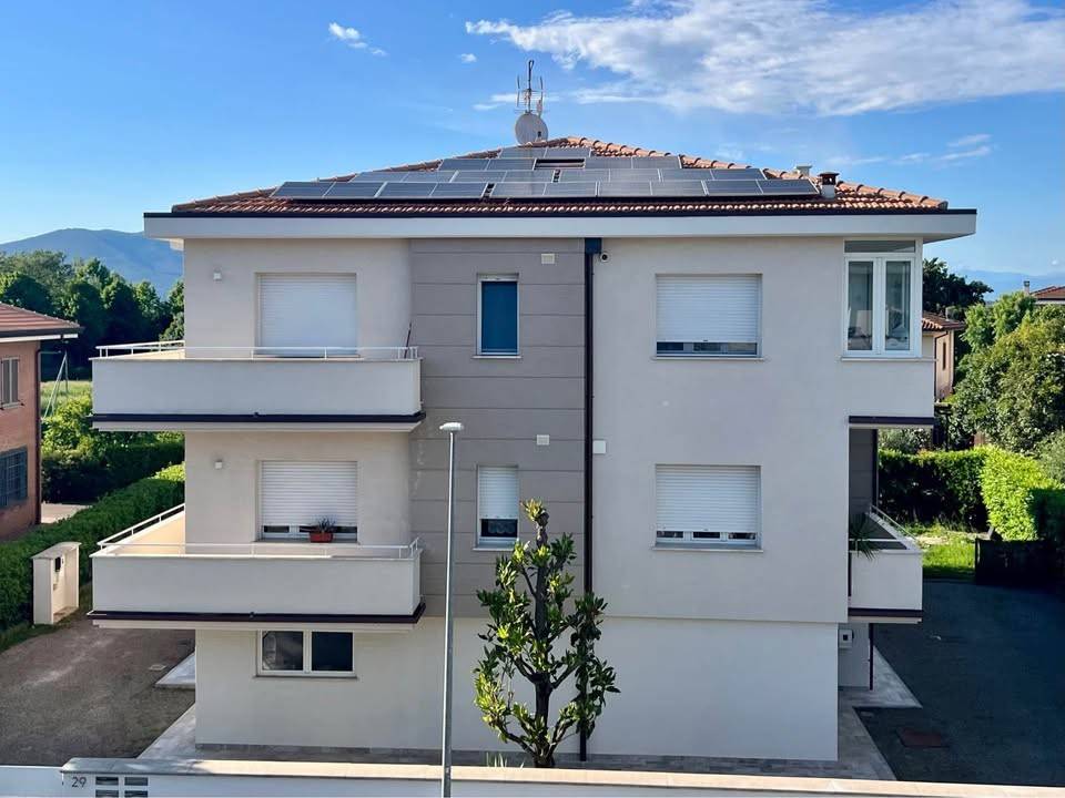 appartamento in vendita a Pontedera in zona Santa Lucia
