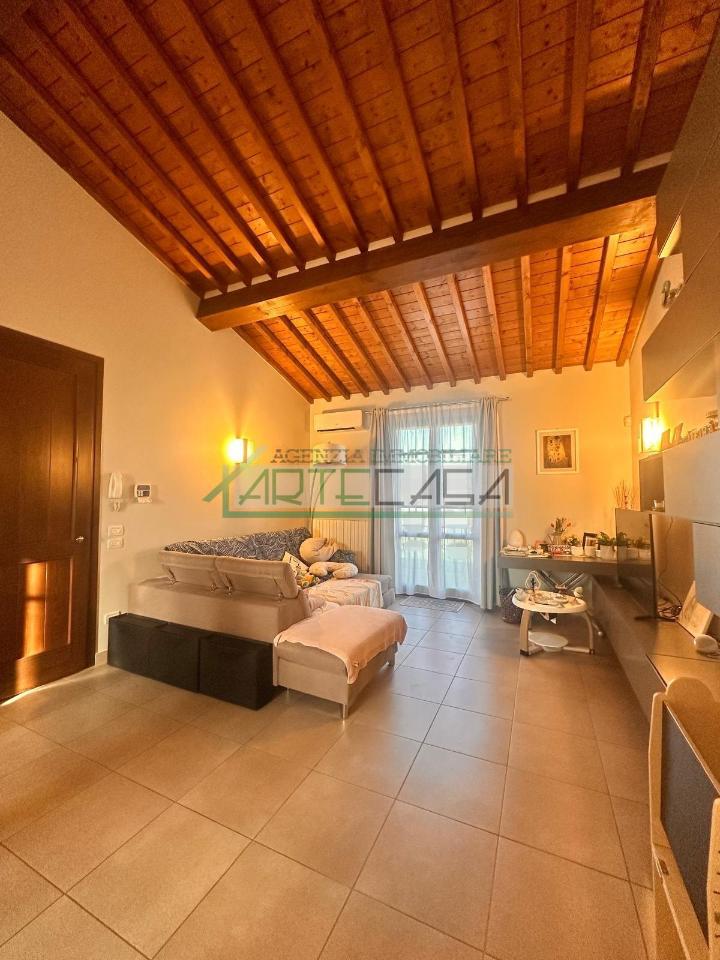 appartamento in vendita a Pontedera in zona Santa Lucia