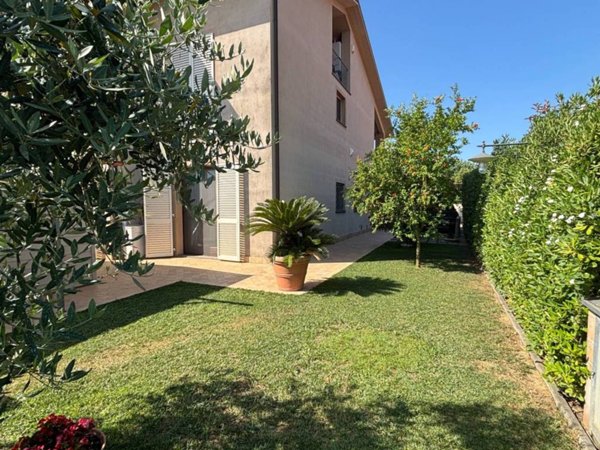 appartamento in vendita a Pontedera in zona Pardossi