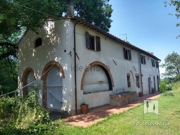 casale in vendita a Pontedera