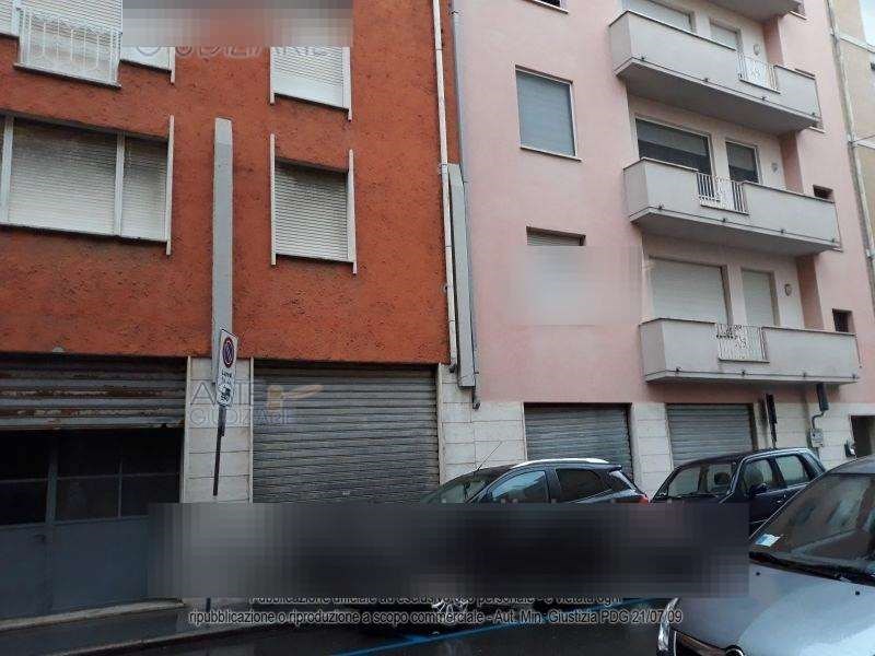 intera palazzina in vendita a Pontedera