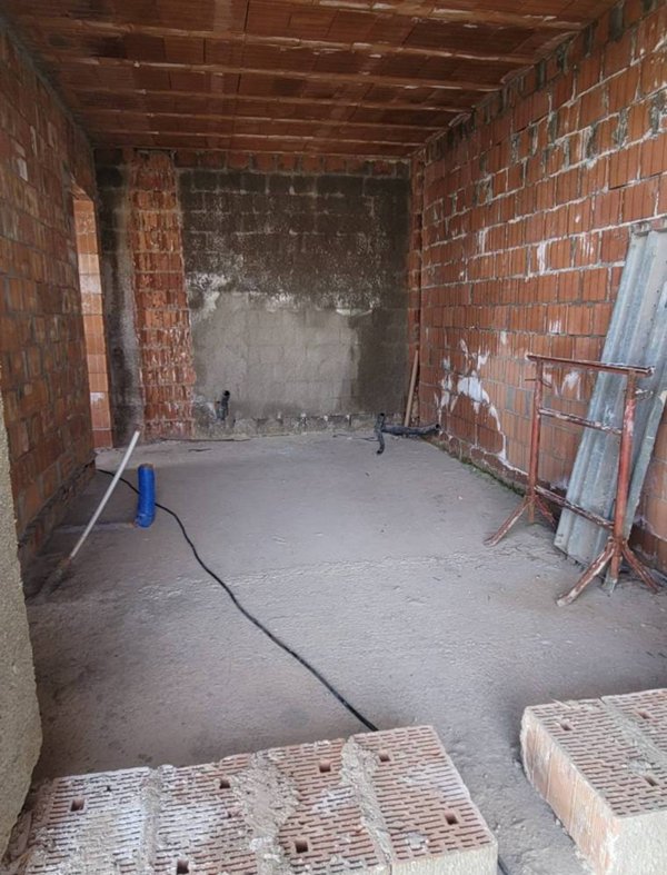 casa indipendente in vendita a Pontedera