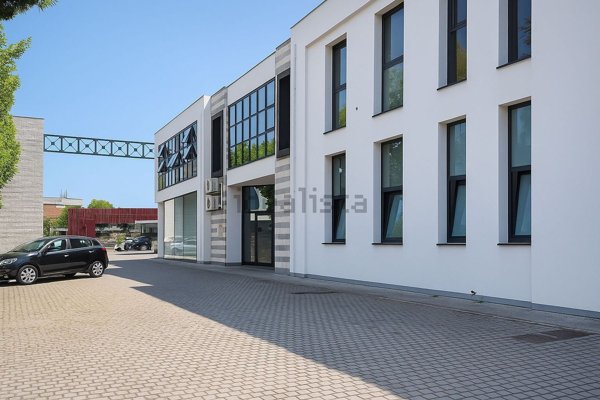 ufficio in vendita a Pontedera