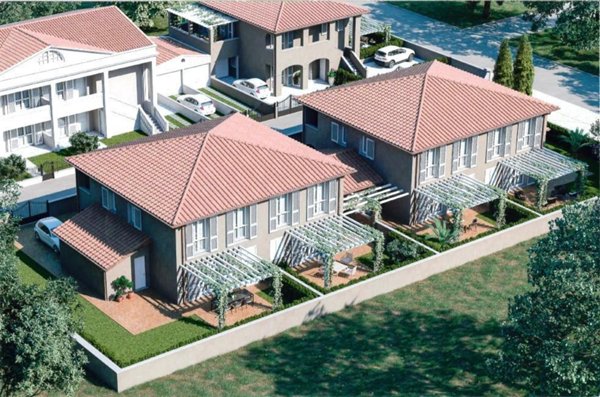 casa indipendente in vendita a Pontedera