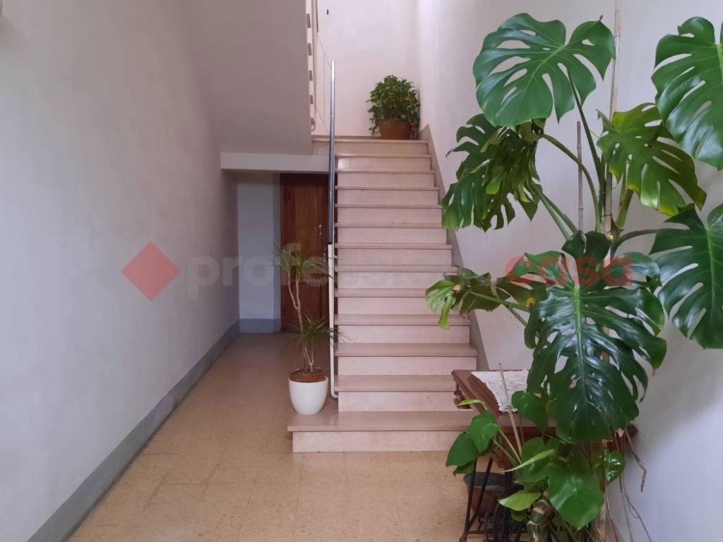 appartamento in vendita a Pontedera in zona Pietroconti