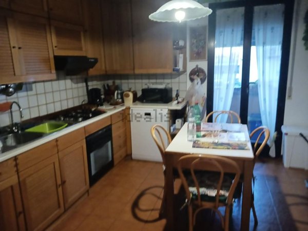 casa indipendente in vendita a Pontedera