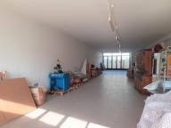 negozio in vendita a Pontedera
