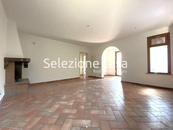 casa indipendente in vendita a Pontedera in zona La Rotta