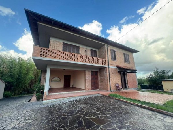 appartamento in vendita a Pontedera in zona La Rotta