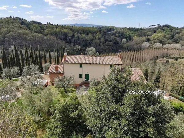 casa indipendente in vendita a Pontedera