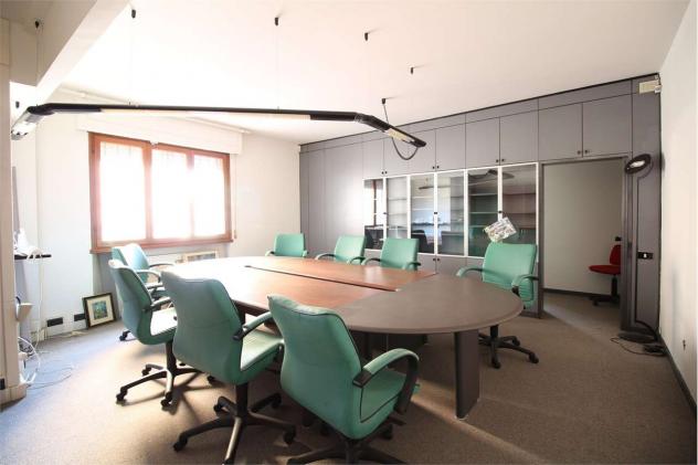 ufficio in vendita a Pontedera
