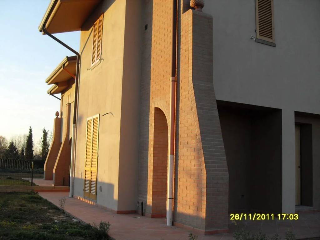 casa indipendente in vendita a Pontedera