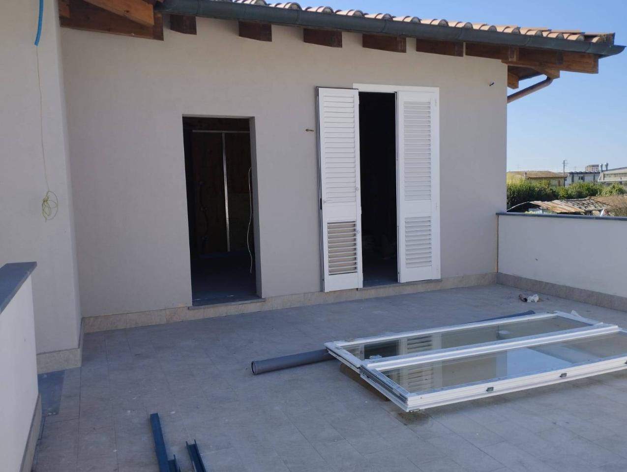 casa indipendente in vendita a Pontedera