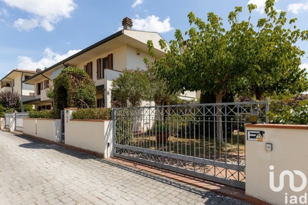 casa indipendente in vendita a Pontedera in zona Le Cantine