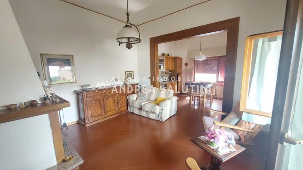 casa indipendente in vendita a Pontedera in zona La Rotta