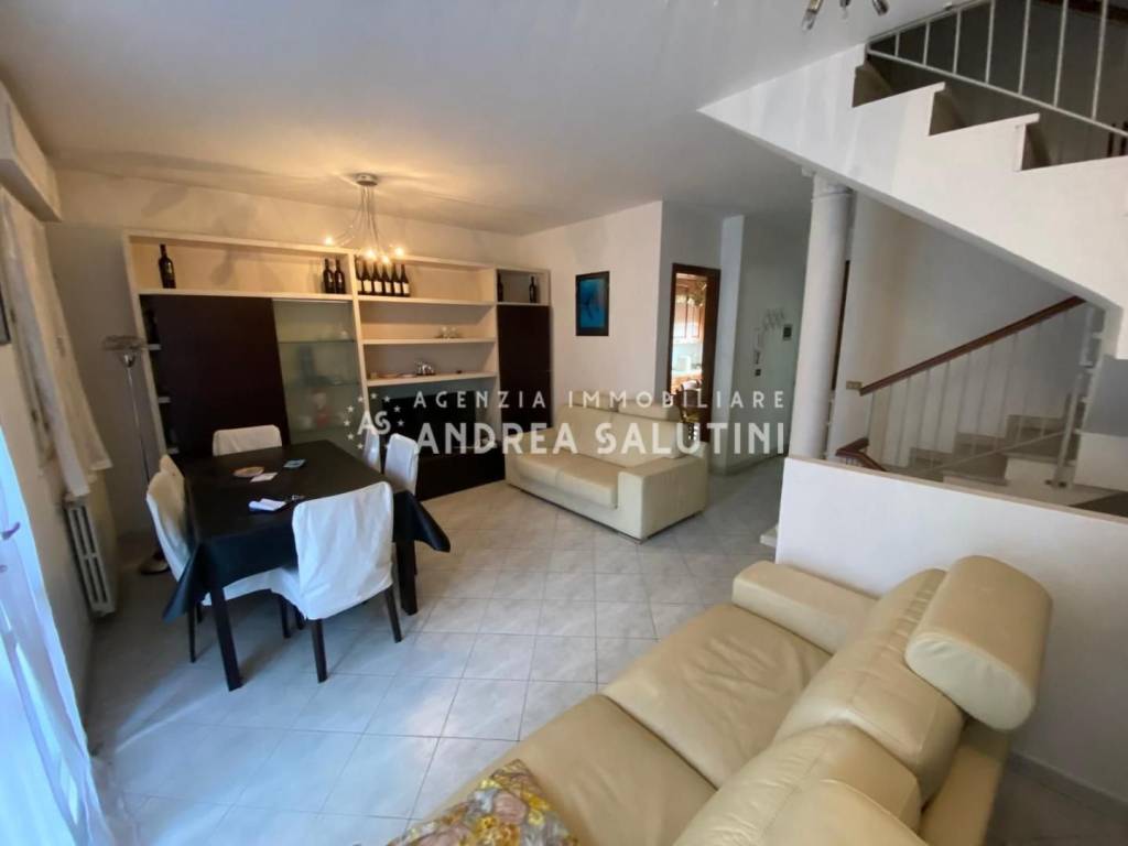 casa indipendente in vendita a Pontedera in zona Il Romito