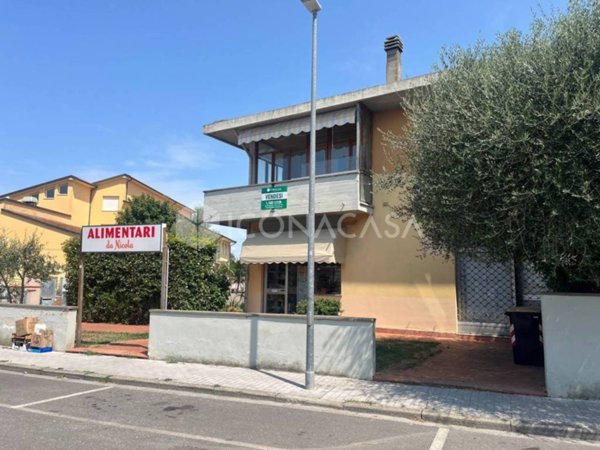 appartamento in vendita a Pontedera in zona La Borra