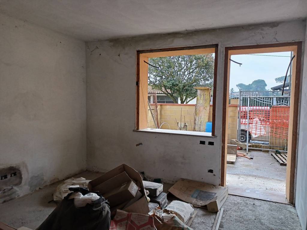 casa indipendente in vendita a Pontedera in zona La Borra