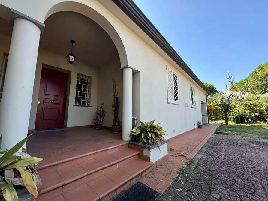 casa indipendente in vendita a Pontedera