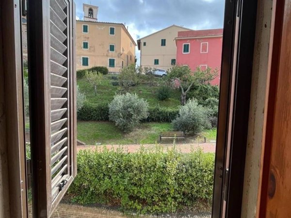 appartamento in vendita a Pontedera in zona Montecastello