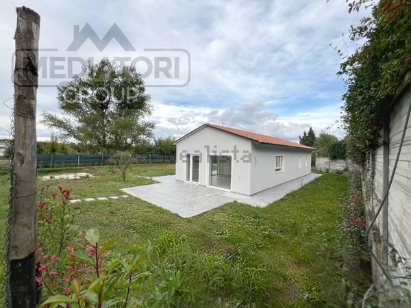 appartamento in vendita a Pontedera in zona La Rotta