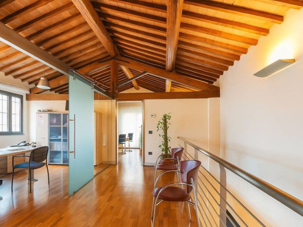 ufficio in vendita a Pontedera
