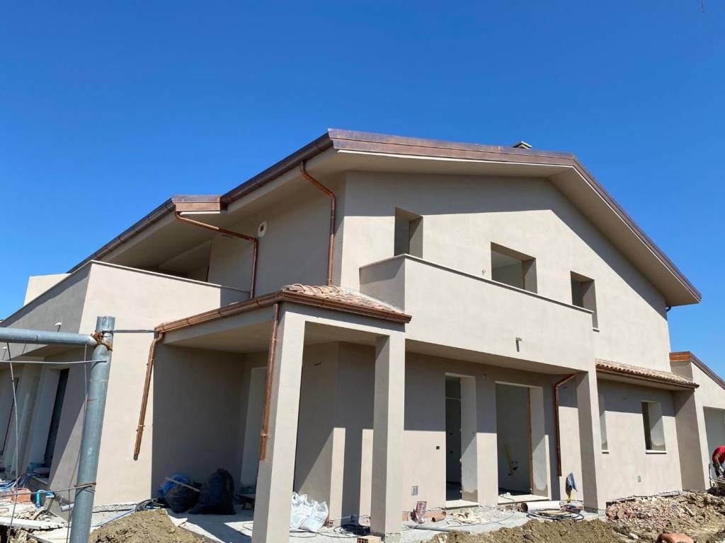 appartamento in vendita a Pontedera in zona Santa Lucia